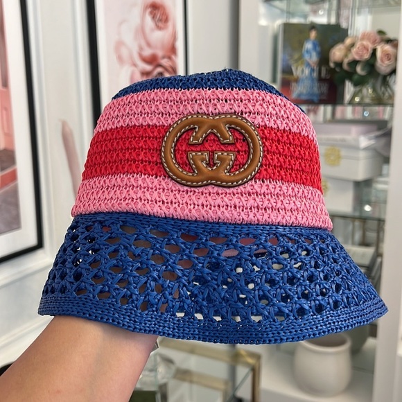 NWT GUCCI RAFFIA-EFFECT VISCOSE BUCKET HAT
$ 750 - Picture 17 of 17
